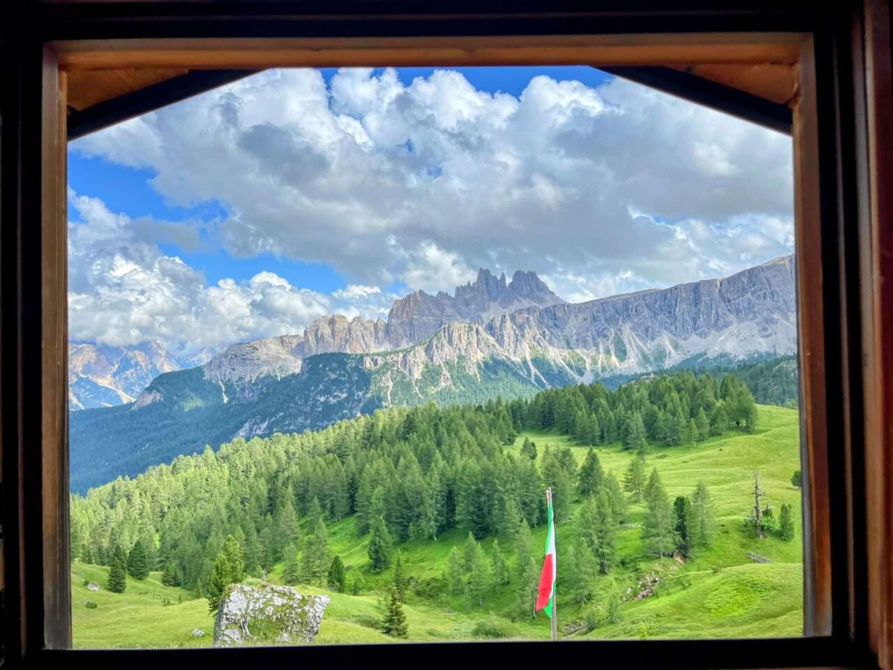 wanderung_dolomiten_hoehenweg_1_etappe_4_rifugio_lagazuoi_rifugio_cinque_torri_