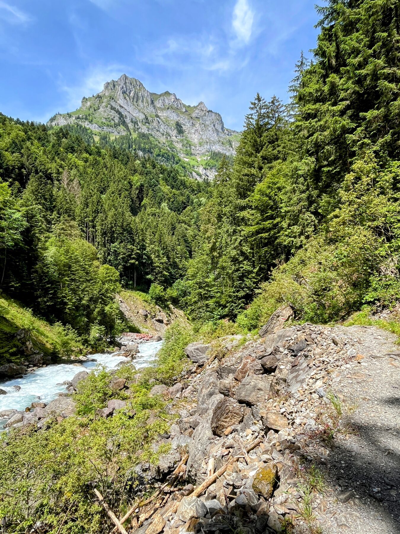 wanderung_grafenort_engelberg_durch_die_aaschlucht_
