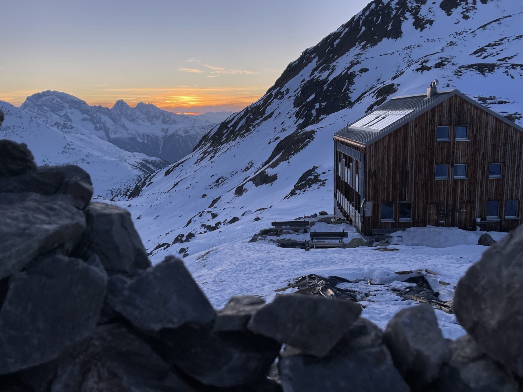 schneeschuhwanderung_berguen_keschhuette_