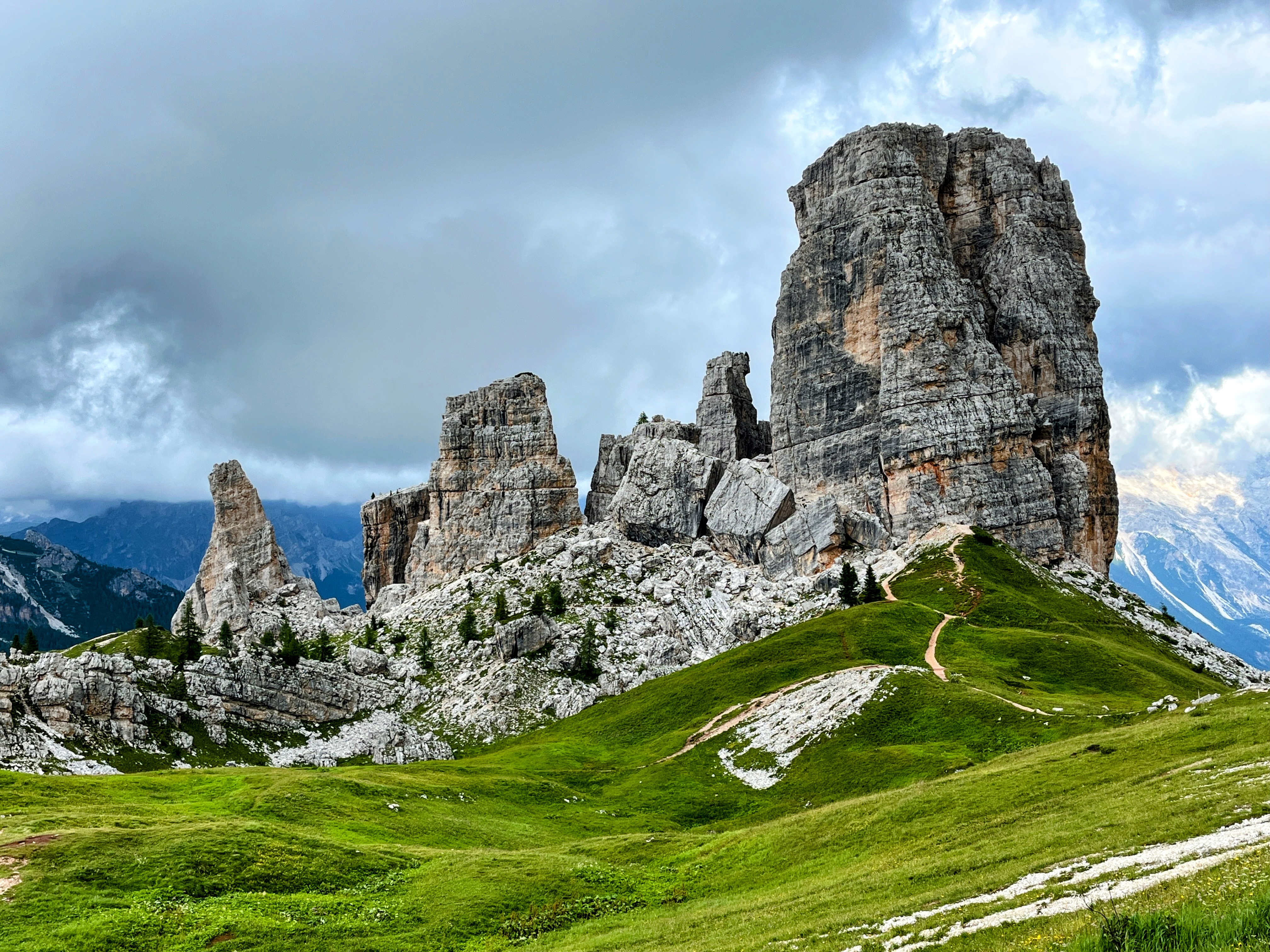 wanderung_dolomiten_hoehenweg_1_etappe_4_rifugio_lagazuoi_rifugio_cinque_torri_