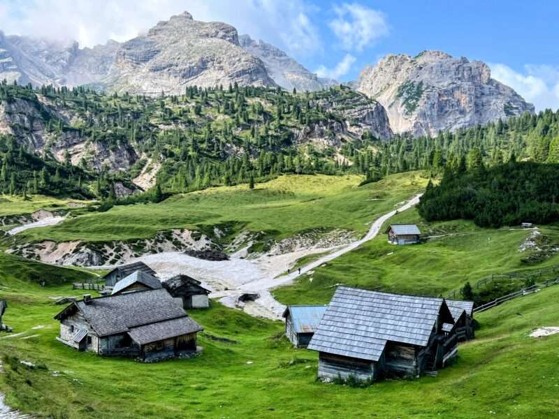 wanderung_dolomiten_hoehenweg_1_etappe_2_rifugio_sennes_rifugio_lavarella_
